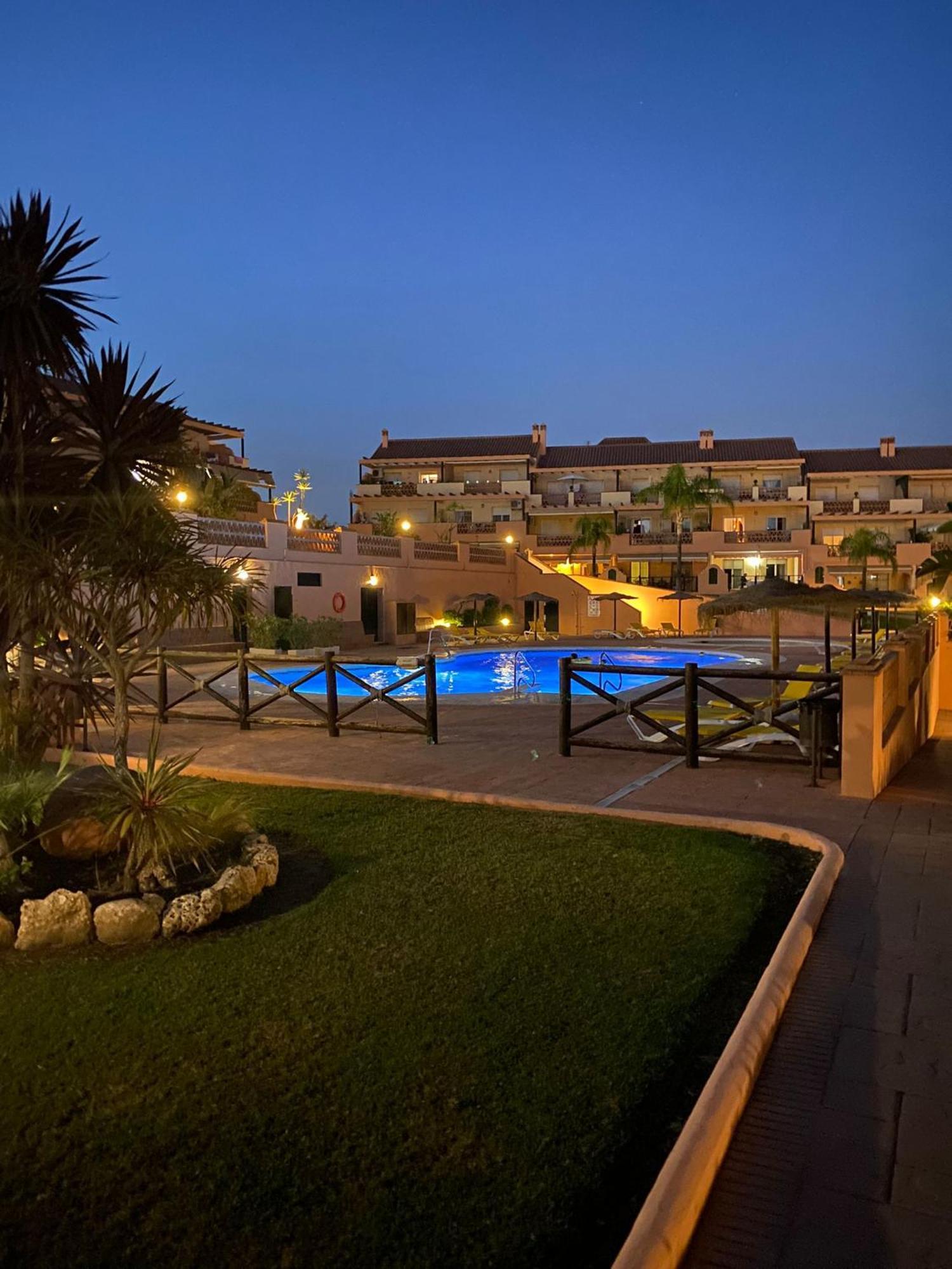 Whydhand Resorts Apartments ,Pools And Lovely Terrace Fuengirola Dış mekan fotoğraf